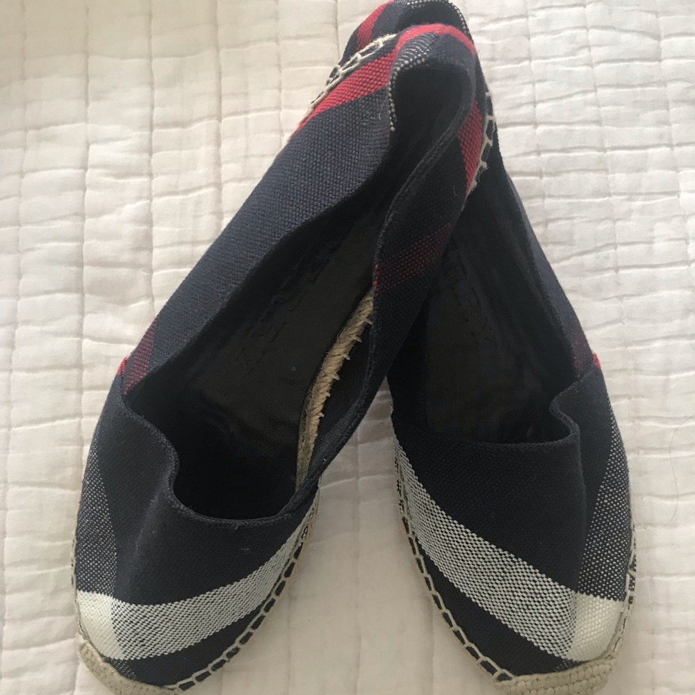 Burberry navy canvas espadrilles - barley worn